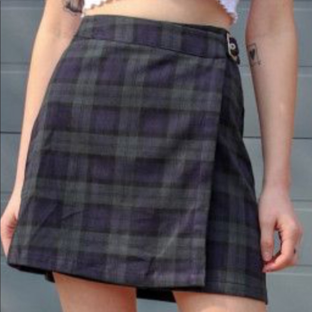 Green plaid skirt